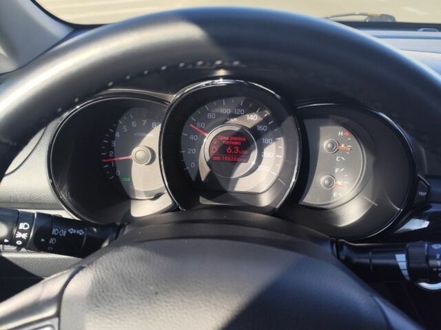 Белый Киа Рио, объемом двигателя 1.6 л и пробегом 198 тыс. км за 8000 $, фото 5 на Automoto.ua