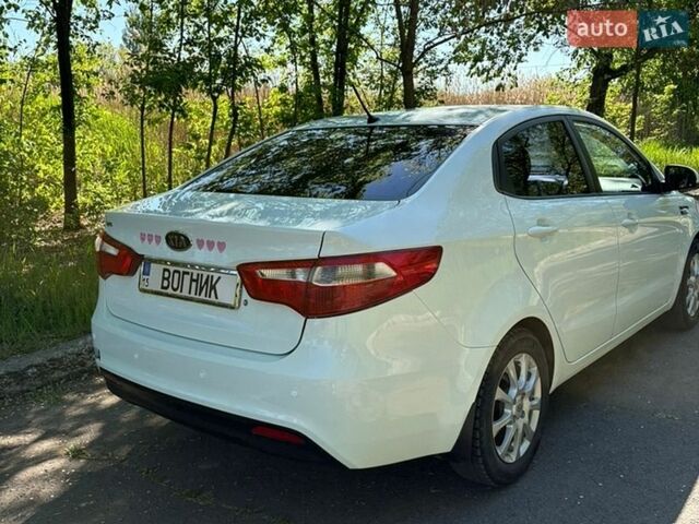 Белый Киа Рио, объемом двигателя 1.4 л и пробегом 131 тыс. км за 8999 $, фото 4 на Automoto.ua