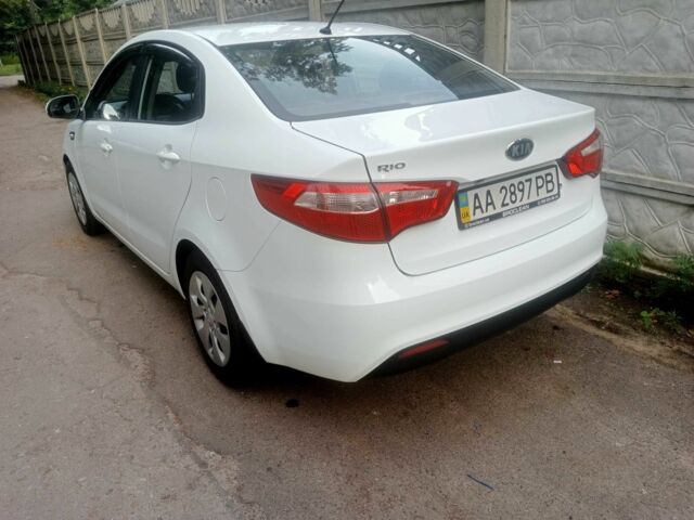 Белый Киа Рио, объемом двигателя 1.4 л и пробегом 90 тыс. км за 8600 $, фото 7 на Automoto.ua