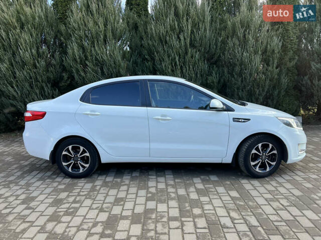 Белый Киа Рио, объемом двигателя 1.4 л и пробегом 144 тыс. км за 6300 $, фото 46 на Automoto.ua