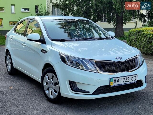 Белый Киа Рио, объемом двигателя 1.4 л и пробегом 142 тыс. км за 9300 $, фото 1 на Automoto.ua
