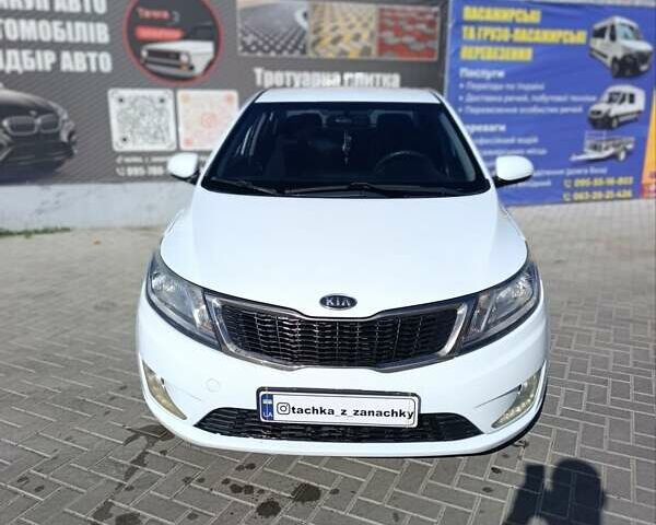 Білий Кіа Ріо, об'ємом двигуна 1.4 л та пробігом 203 тис. км за 6500 $, фото 4 на Automoto.ua
