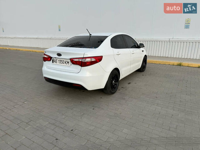 Белый Киа Рио, объемом двигателя 1.4 л и пробегом 79 тыс. км за 8555 $, фото 22 на Automoto.ua