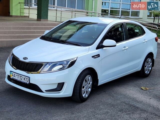 Белый Киа Рио, объемом двигателя 1.4 л и пробегом 143 тыс. км за 9350 $, фото 7 на Automoto.ua