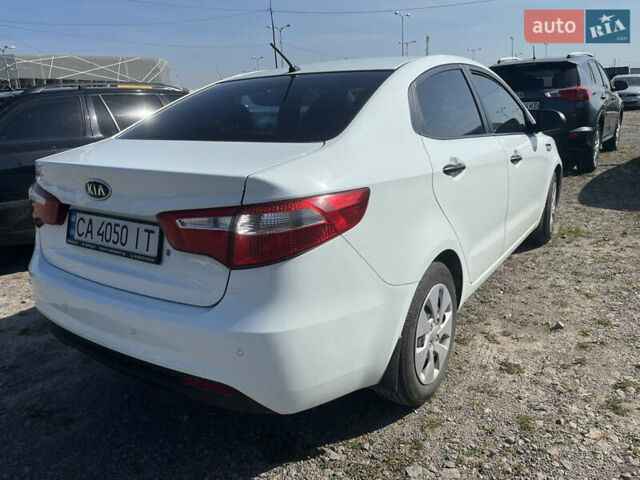 Белый Киа Рио, объемом двигателя 1.4 л и пробегом 41 тыс. км за 8700 $, фото 7 на Automoto.ua
