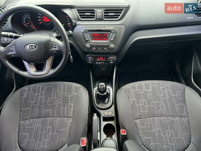 Белый Киа Рио, объемом двигателя 1.6 л и пробегом 42 тыс. км за 9600 $, фото 36 на Automoto.ua