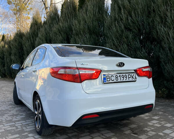 Белый Киа Рио, объемом двигателя 1.4 л и пробегом 144 тыс. км за 6300 $, фото 67 на Automoto.ua