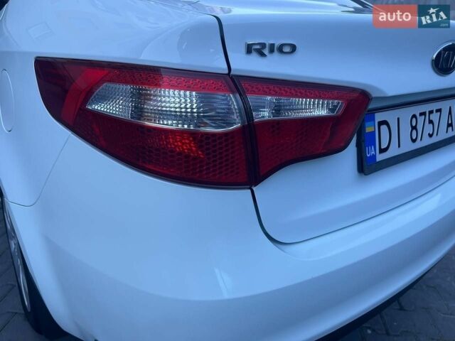 Білий Кіа Ріо, об'ємом двигуна 1.4 л та пробігом 171 тис. км за 6800 $, фото 7 на Automoto.ua