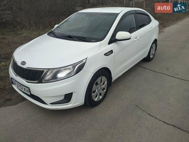 Білий Кіа Ріо, об'ємом двигуна 1.4 л та пробігом 157 тис. км за 6700 $, фото 8 на Automoto.ua