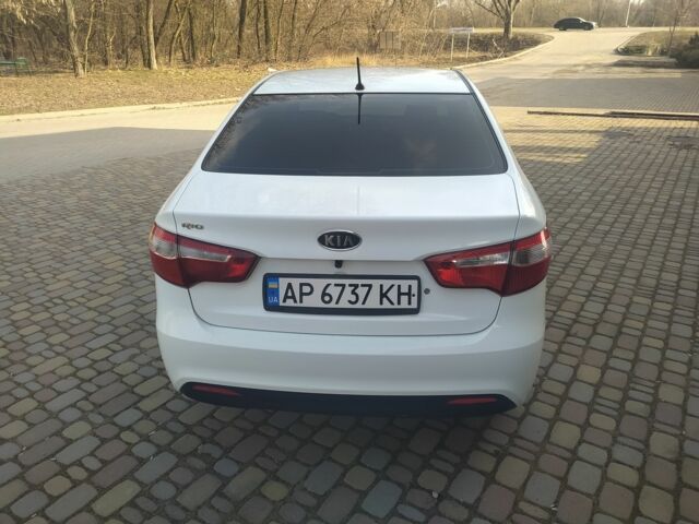 Білий Кіа Ріо, об'ємом двигуна 1.4 л та пробігом 158 тис. км за 6500 $, фото 13 на Automoto.ua