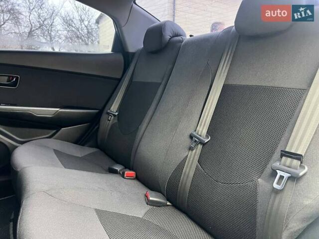 Белый Киа Рио, объемом двигателя 1.59 л и пробегом 150 тыс. км за 7100 $, фото 16 на Automoto.ua