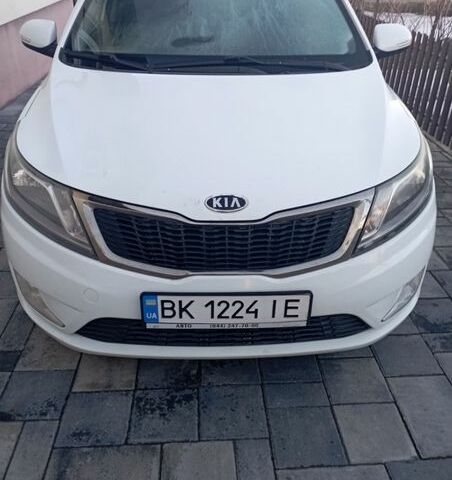 Білий Кіа Ріо, об'ємом двигуна 1.6 л та пробігом 150 тис. км за 7000 $, фото 18 на Automoto.ua