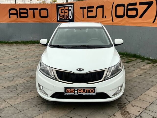 Білий Кіа Ріо, об'ємом двигуна 1.6 л та пробігом 123 тис. км за 8508 $, фото 2 на Automoto.ua
