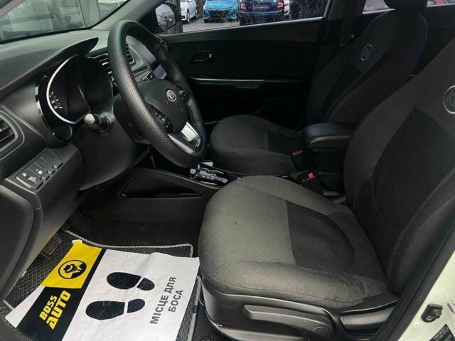 Белый Киа Рио, объемом двигателя 1.6 л и пробегом 150 тыс. км за 7100 $, фото 17 на Automoto.ua
