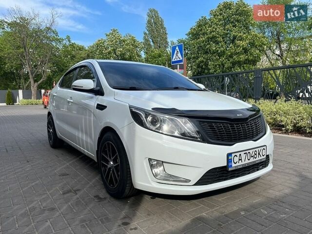 Белый Киа Рио, объемом двигателя 1.6 л и пробегом 174 тыс. км за 7700 $, фото 5 на Automoto.ua