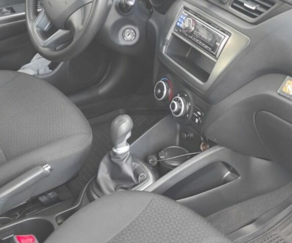 Білий Кіа Ріо, об'ємом двигуна 1.4 л та пробігом 168 тис. км за 6800 $, фото 18 на Automoto.ua