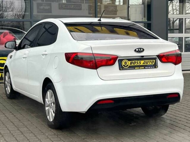 Белый Киа Рио, объемом двигателя 1.6 л и пробегом 150 тыс. км за 7100 $, фото 4 на Automoto.ua