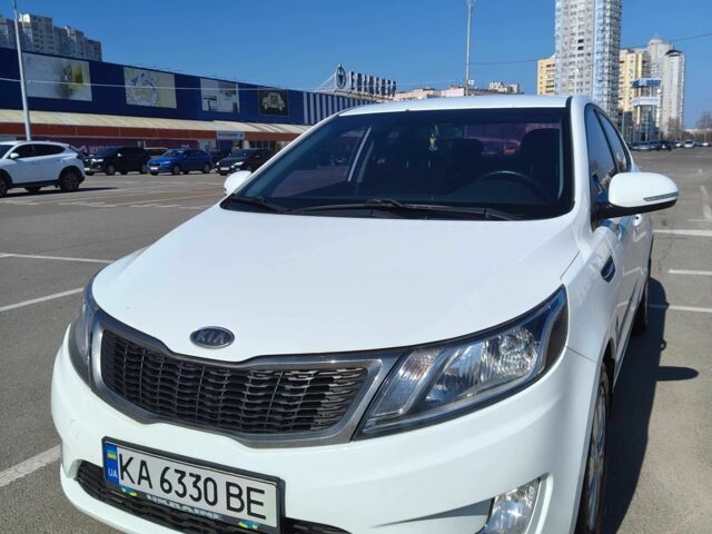 Белый Киа Рио, объемом двигателя 1.6 л и пробегом 124 тыс. км за 7700 $, фото 2 на Automoto.ua