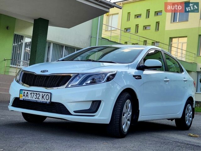 Белый Киа Рио, объемом двигателя 1.4 л и пробегом 143 тыс. км за 9350 $, фото 6 на Automoto.ua