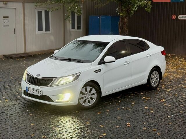 Белый Киа Рио, объемом двигателя 1.6 л и пробегом 160 тыс. км за 8250 $, фото 8 на Automoto.ua