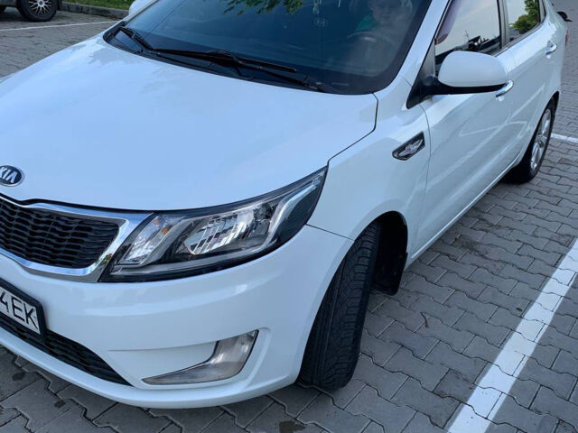 Белый Киа Рио, объемом двигателя 1.4 л и пробегом 175 тыс. км за 6999 $, фото 8 на Automoto.ua