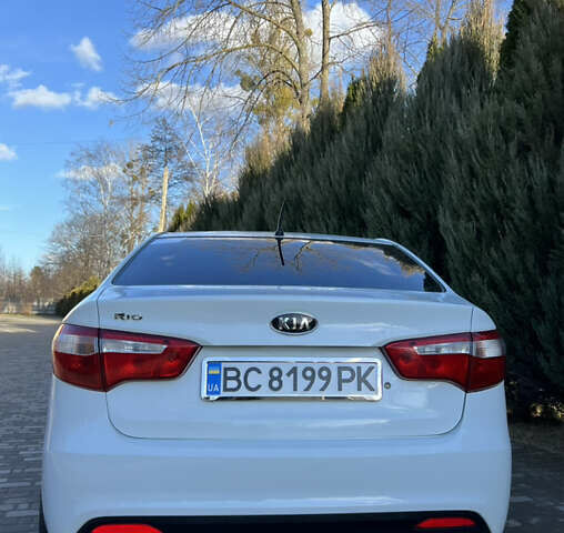 Белый Киа Рио, объемом двигателя 1.4 л и пробегом 144 тыс. км за 6300 $, фото 10 на Automoto.ua