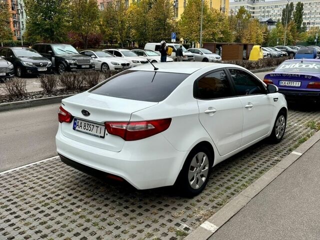 Білий Кіа Ріо, об'ємом двигуна 1.4 л та пробігом 118 тис. км за 6899 $, фото 1 на Automoto.ua