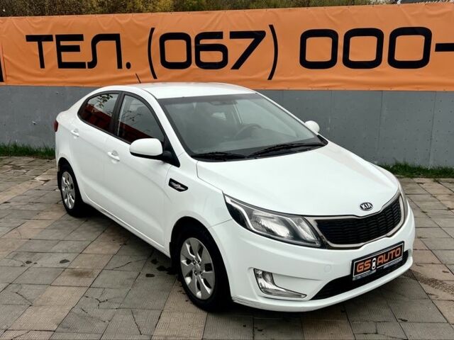 Білий Кіа Ріо, об'ємом двигуна 1.6 л та пробігом 123 тис. км за 8508 $, фото 1 на Automoto.ua
