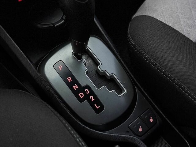 Белый Киа Рио, объемом двигателя 1.6 л и пробегом 160 тыс. км за 8250 $, фото 22 на Automoto.ua