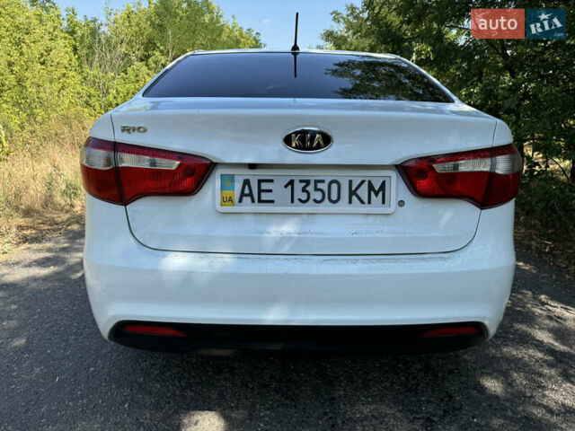 Белый Киа Рио, объемом двигателя 1.4 л и пробегом 79 тыс. км за 8555 $, фото 10 на Automoto.ua
