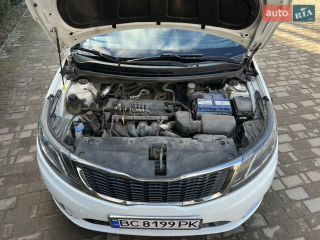 Белый Киа Рио, объемом двигателя 1.4 л и пробегом 144 тыс. км за 6300 $, фото 37 на Automoto.ua