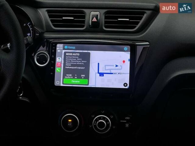 Белый Киа Рио, объемом двигателя 1.59 л и пробегом 150 тыс. км за 7100 $, фото 13 на Automoto.ua