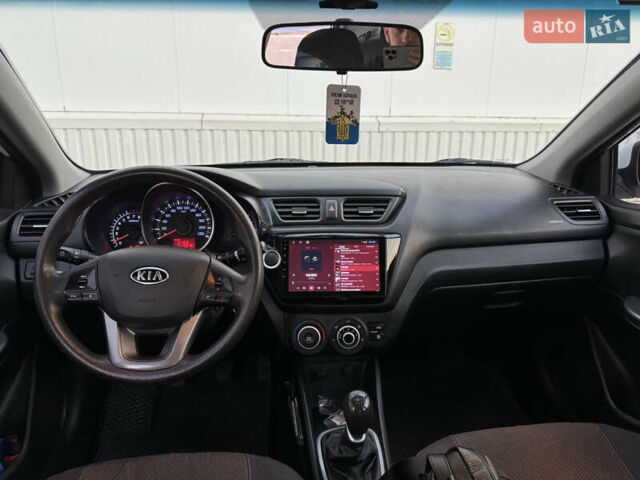 Белый Киа Рио, объемом двигателя 1.4 л и пробегом 79 тыс. км за 8555 $, фото 14 на Automoto.ua