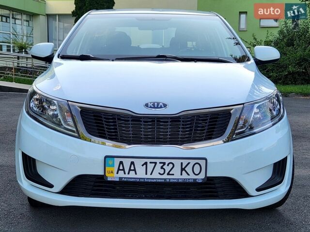 Белый Киа Рио, объемом двигателя 1.4 л и пробегом 143 тыс. км за 9350 $, фото 4 на Automoto.ua
