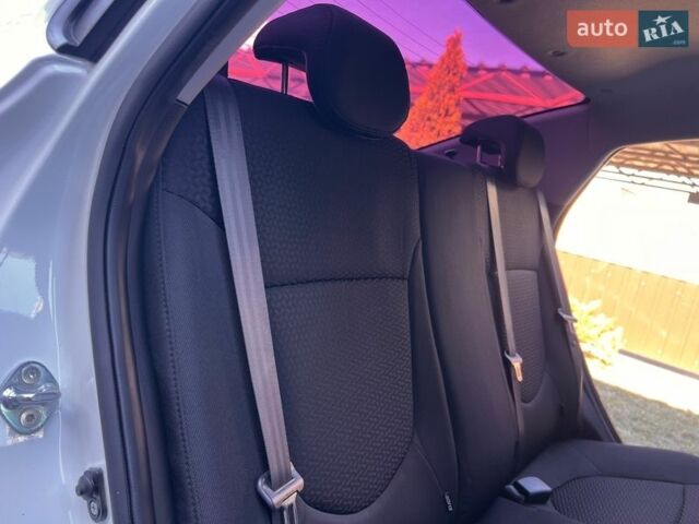 Білий Кіа Ріо, об'ємом двигуна 1.6 л та пробігом 48 тис. км за 10200 $, фото 21 на Automoto.ua
