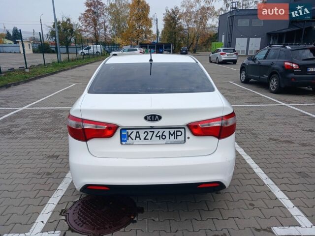 Білий Кіа Ріо, об'ємом двигуна 1.4 л та пробігом 230 тис. км за 5300 $, фото 10 на Automoto.ua
