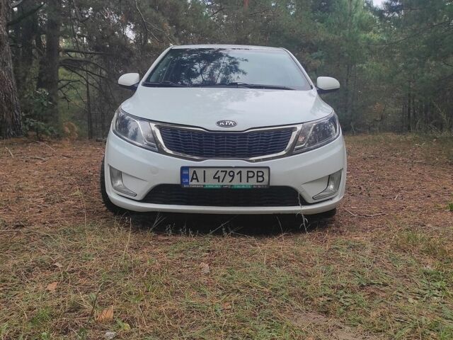 Белый Киа Рио, объемом двигателя 1.4 л и пробегом 253 тыс. км за 7050 $, фото 4 на Automoto.ua