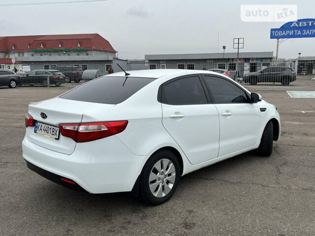 Белый Киа Рио, объемом двигателя 1.59 л и пробегом 290 тыс. км за 8000 $, фото 5 на Automoto.ua