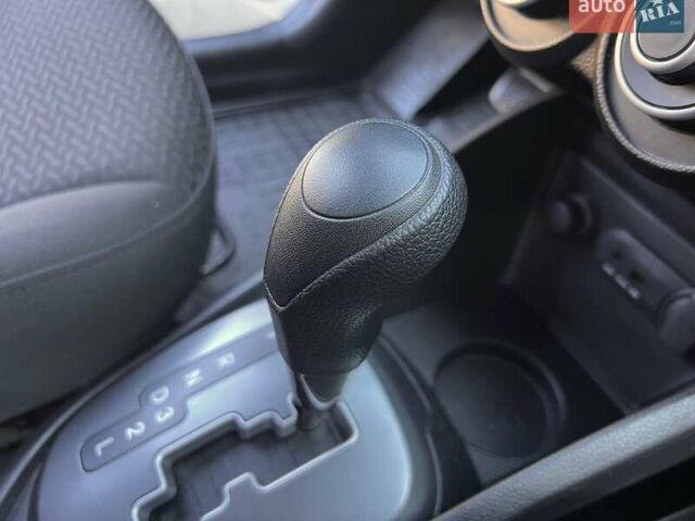 Білий Кіа Ріо, об'ємом двигуна 1.59 л та пробігом 48 тис. км за 10200 $, фото 22 на Automoto.ua