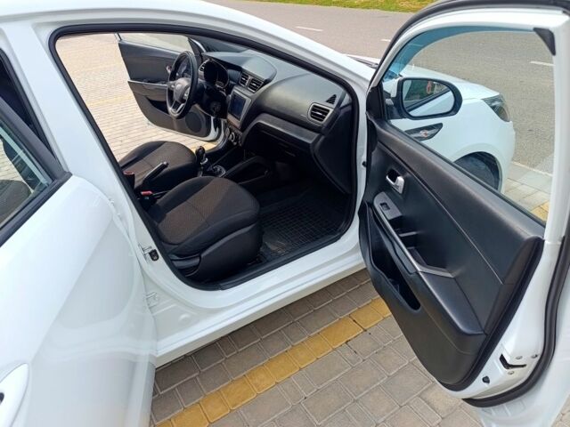 Белый Киа Рио, объемом двигателя 1.4 л и пробегом 99 тыс. км за 6517 $, фото 11 на Automoto.ua