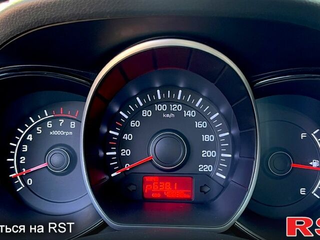 Белый Киа Рио, объемом двигателя 1.6 л и пробегом 48 тыс. км за 10200 $, фото 6 на Automoto.ua