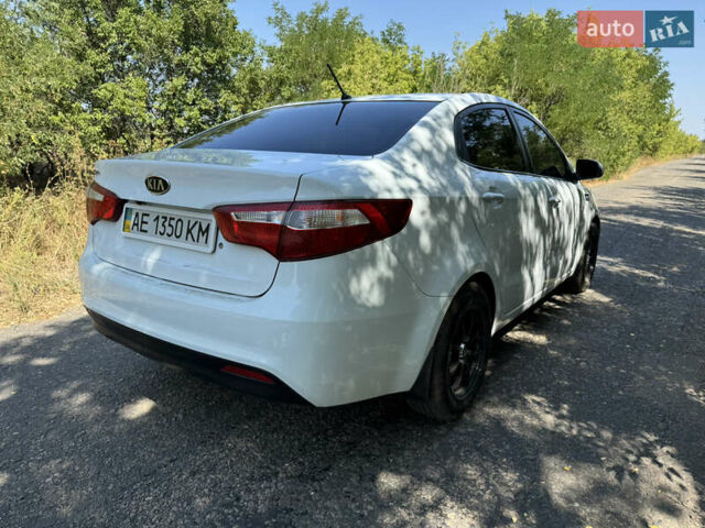 Белый Киа Рио, объемом двигателя 1.4 л и пробегом 79 тыс. км за 8555 $, фото 11 на Automoto.ua
