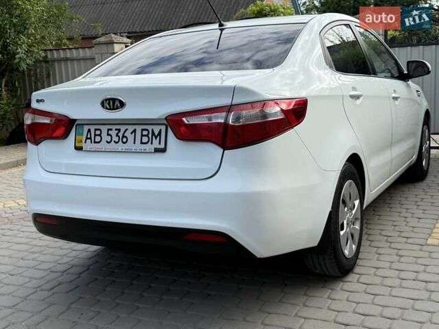 Белый Киа Рио, объемом двигателя 1.6 л и пробегом 82 тыс. км за 9600 $, фото 26 на Automoto.ua