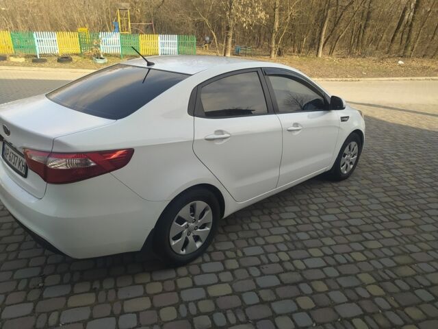 Білий Кіа Ріо, об'ємом двигуна 1.4 л та пробігом 158 тис. км за 6500 $, фото 14 на Automoto.ua