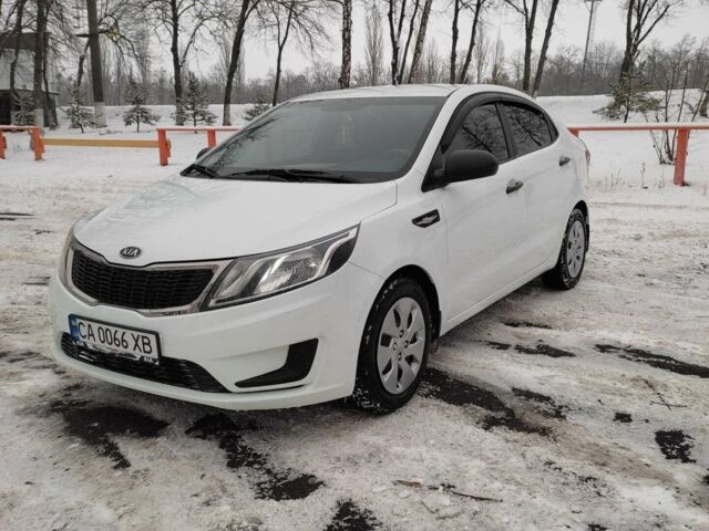 Білий Кіа Ріо, об'ємом двигуна 1.4 л та пробігом 98 тис. км за 8600 $, фото 3 на Automoto.ua