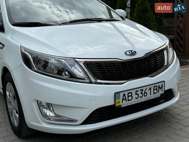 Белый Киа Рио, объемом двигателя 1.6 л и пробегом 82 тыс. км за 9600 $, фото 7 на Automoto.ua