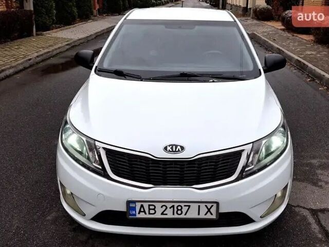 Белый Киа Рио, объемом двигателя 1.4 л и пробегом 0 тыс. км за 6300 $, фото 3 на Automoto.ua