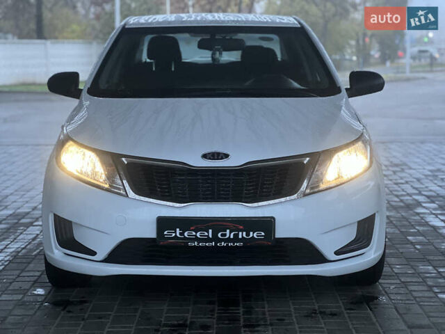 Белый Киа Рио, объемом двигателя 1.4 л и пробегом 150 тыс. км за 6499 $, фото 1 на Automoto.ua