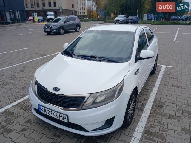 Білий Кіа Ріо, об'ємом двигуна 1.4 л та пробігом 230 тис. км за 5300 $, фото 4 на Automoto.ua