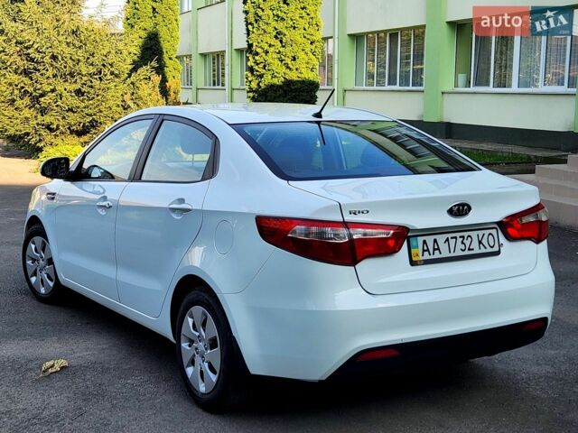 Белый Киа Рио, объемом двигателя 1.4 л и пробегом 143 тыс. км за 9350 $, фото 11 на Automoto.ua